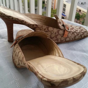 Coach  Size 7.5 Greta" Woman's shoes, slides mules